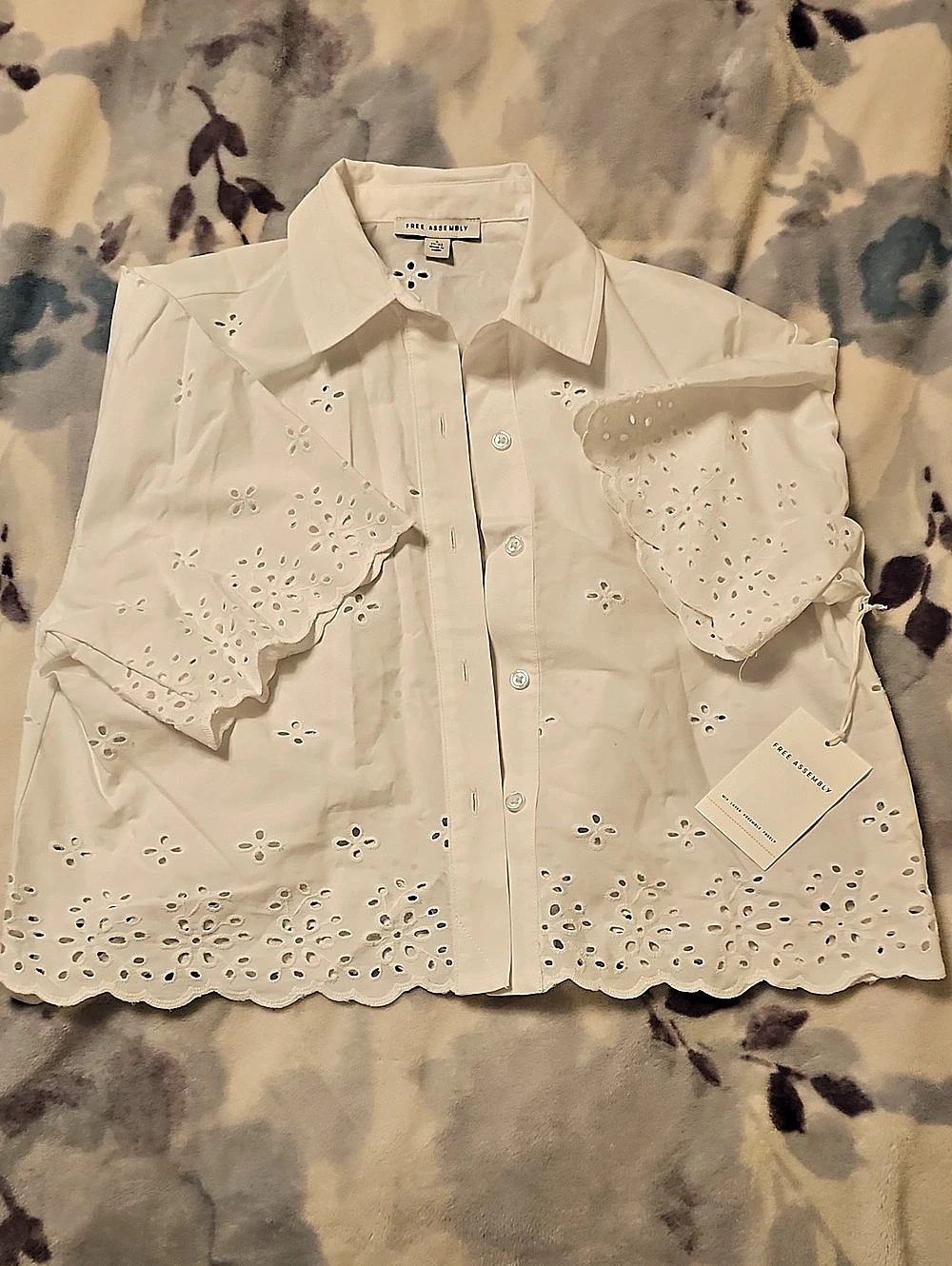 Free Assembly Cropped Cotton Eyelet Shirt Eyelet Embroidery Button Down Shirt